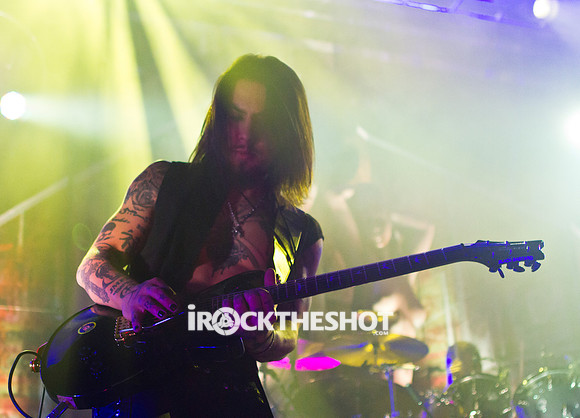 janes addiction at the wellmont theatre-17