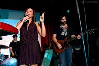Rachel Ray introducing The Cringe, her husband John's band