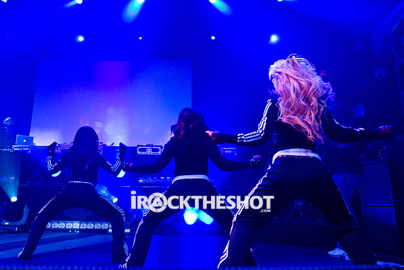 snoop dogg and wiz khalifa at terminal 5-8