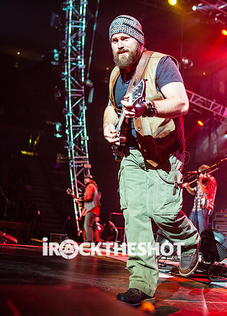 zac brown band at izod center-4