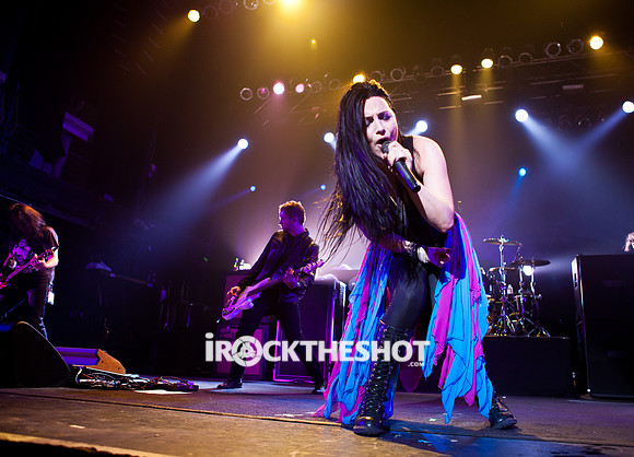 evanescence at terminal 5-25