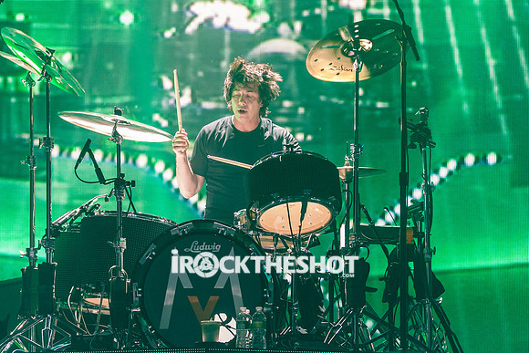 maroon 5 at madison square garden-15
