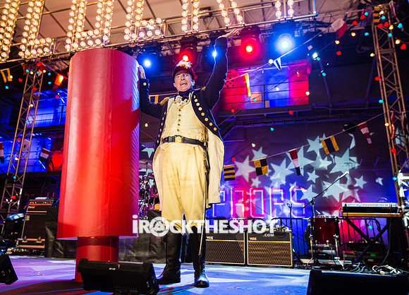 Stephest Colbchella at the Intrepid-6