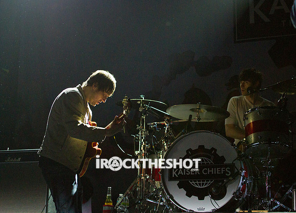 kaiser chiefs at terminal 5-11
