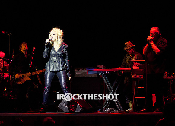 cyndi lauper at the wellmont theatre-15
