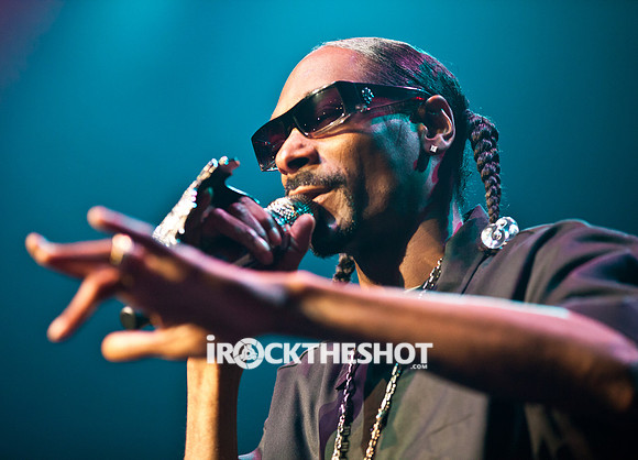 snoop dogg and wiz khalifa at terminal 5-2