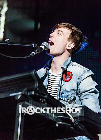 matt & kim at madison square garden-14