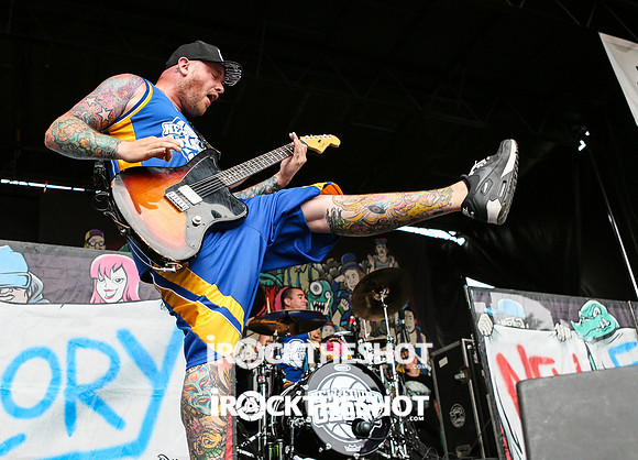 new found glory at warped tour-16