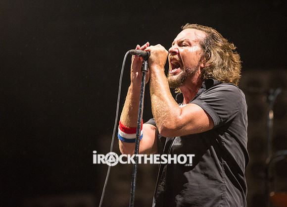 pearl jam at mia-18