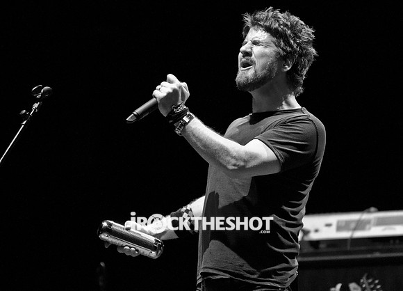 matt nathanson at the wellmont-21