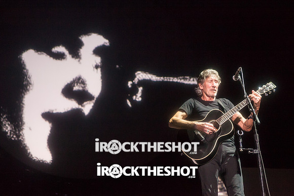 roger waters wall yankee stadium-30