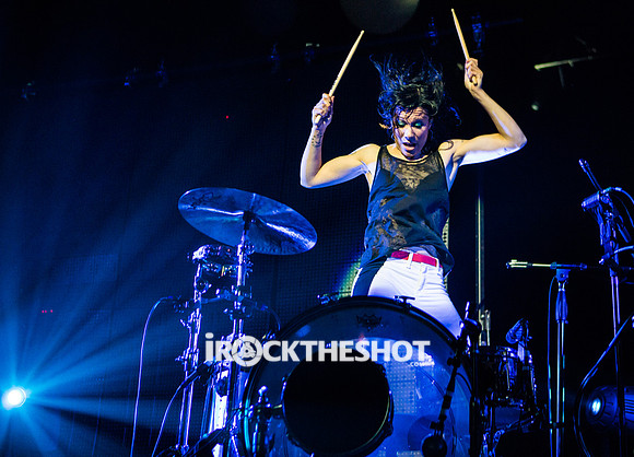 matt & kim at madison square garden-5