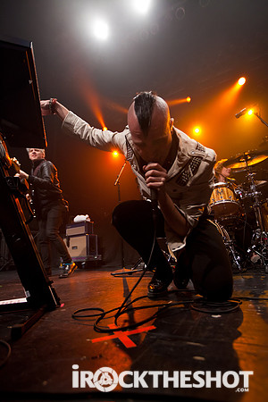 Neon Trees-2