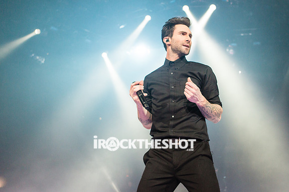 maroon 5 at madison square garden-35