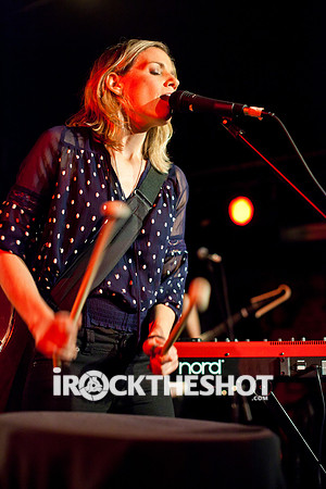 katie herzig at mercury lounge-32