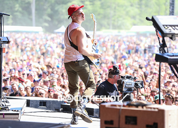bleachers-at-firefly-music-festival-1