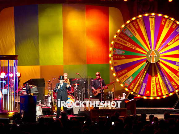 elvis costello at the wellmont-12