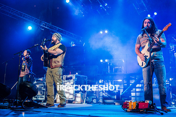zac brown band at izod center-16