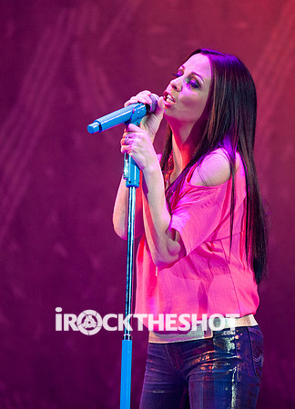 sara evans at izod center-8