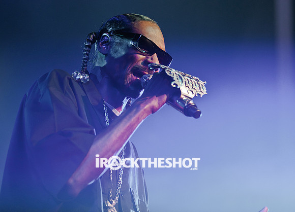 snoop dogg and wiz khalifa at terminal 5-3