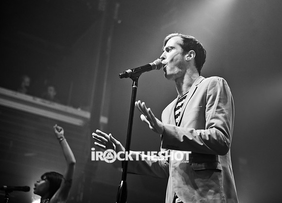 fitz & the tantrums at terminal 5-17