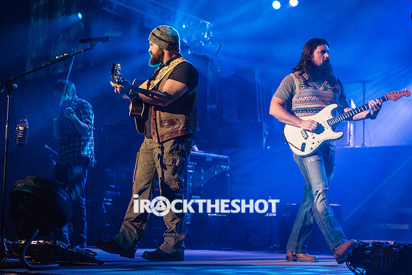 zac brown band at izod center-13