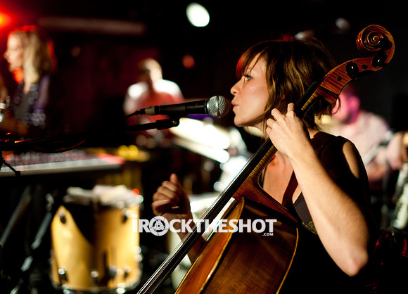 katie herzig at mercury lounge-22