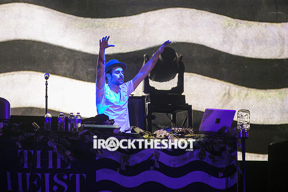 macklemore-and-ryan-lewis-at-the-theater-at-madison-square-garden-9