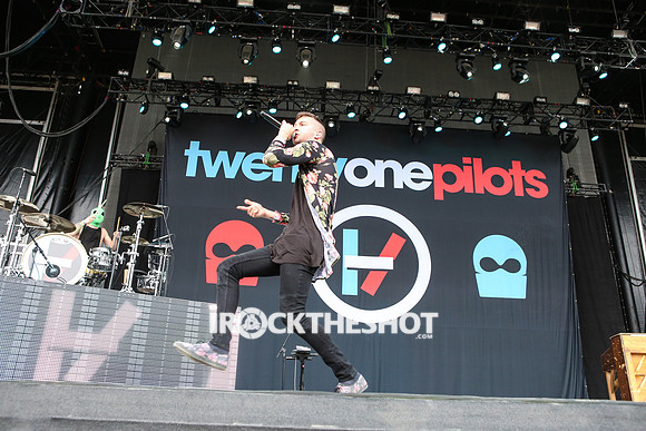 twentyone-pilots-at-firefly-festival-14