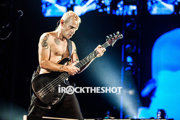 red-ht-chili-peppers-at-firefly-festival-4