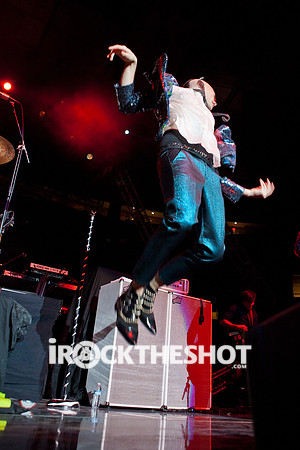 neon trees at msg-20