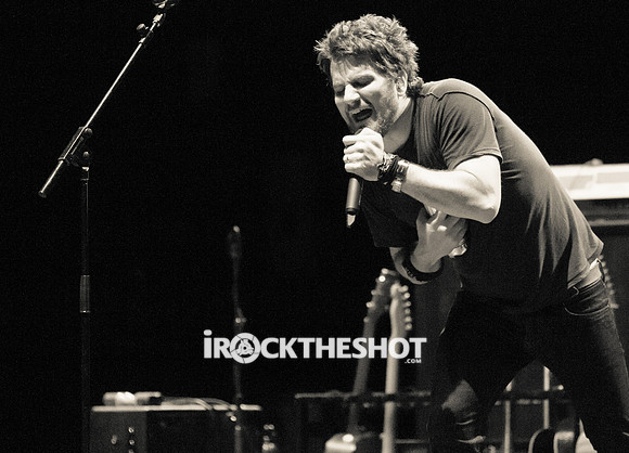 matt nathanson at the wellmont-16