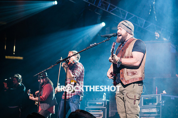 zac brown band at izod center-14