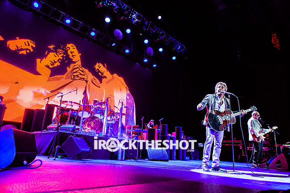 the who cares at madison square garden-19