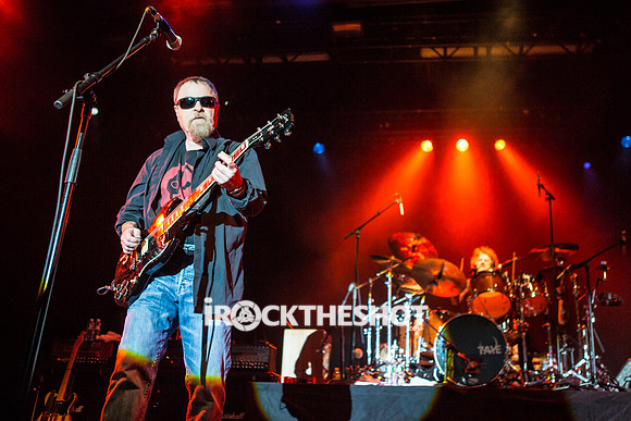 blue oyster cult at best buy theater-42