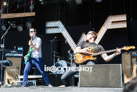weezer-at-firefly-festival-10