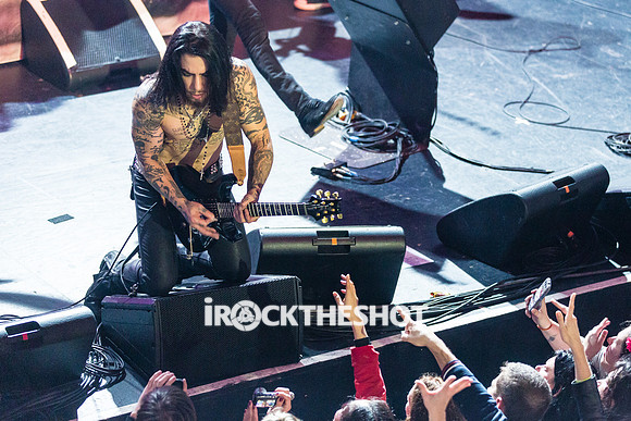 janes addiction at terminal 5-13