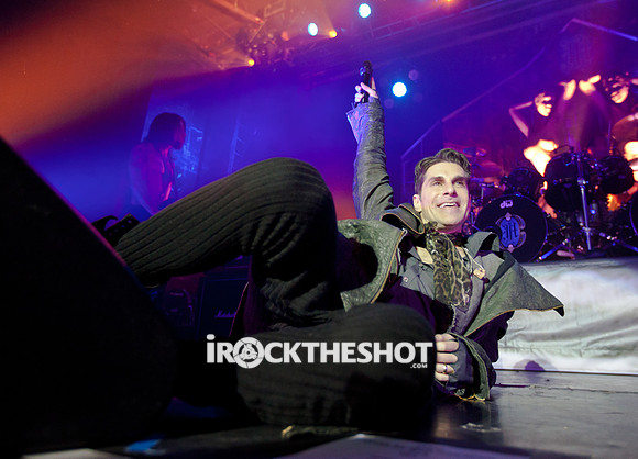 janes addiction at the wellmont theatre-28