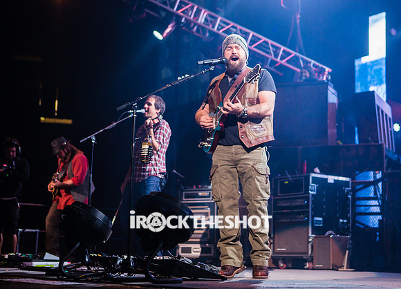 zac brown band at izod center-10