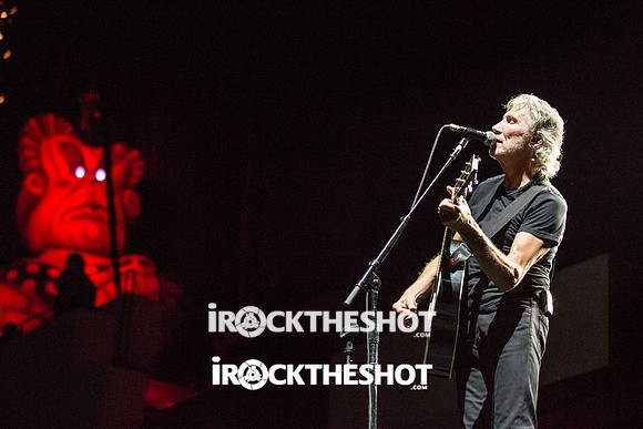 roger waters wall yankee stadium-29