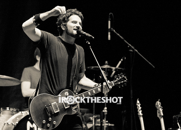 matt nathanson at the wellmont-7