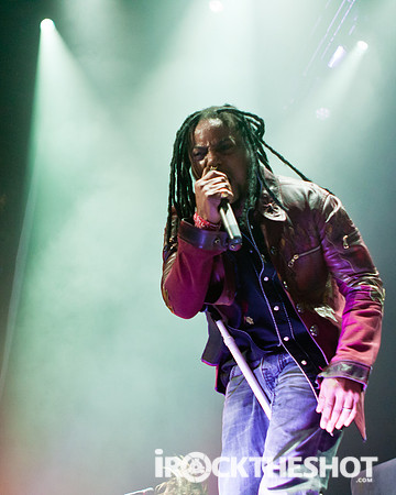 Sevendust-12